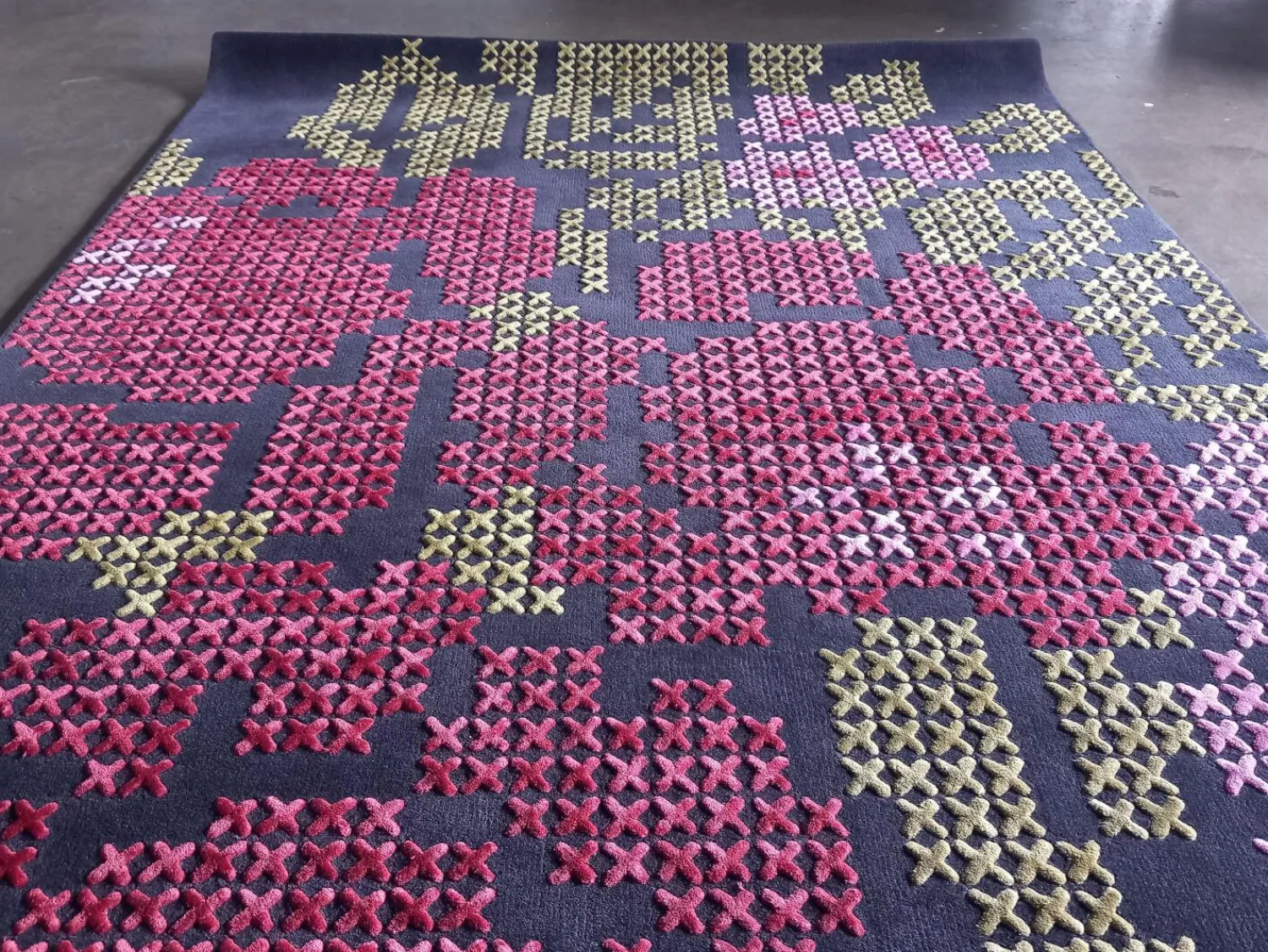 Sahco Teppiche|Teppich 240x170 Bouquet Multicolour Anthrazit Rot Grün