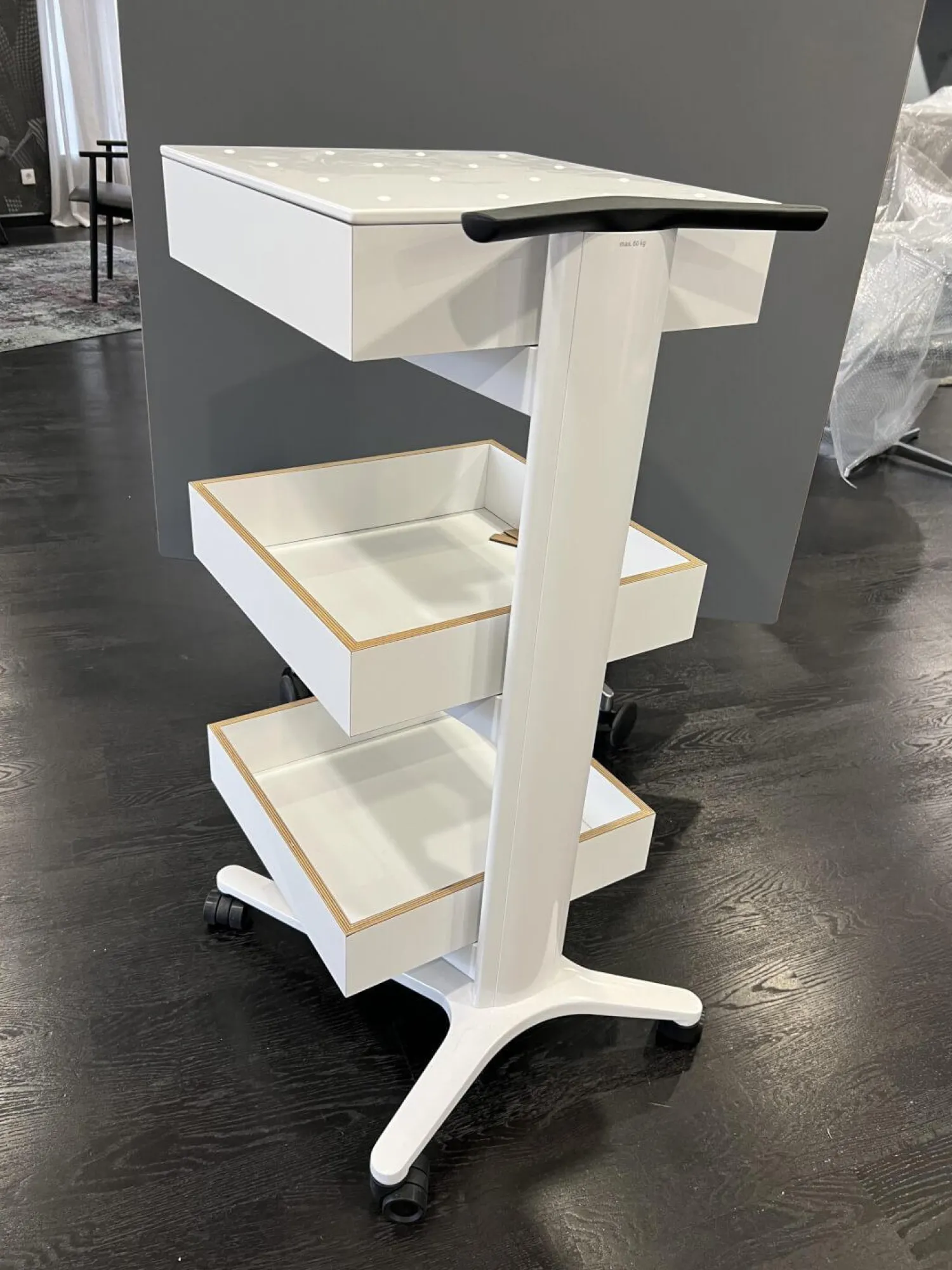 Wilkhahn Regale & Container|Tisch 446/3 Confair Server Catering Korpus Schichtstoff Säule Weiß Beschichtet Mit Schubladenbox Und Rollen