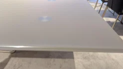 Venjakob Esstische|Tisch 6133 Tischplatte ESG Optiwhite Taupe Grau Säule Colorado Nussbaum Geölt Mit 2 Fach Auszug Fuß Edelstahl