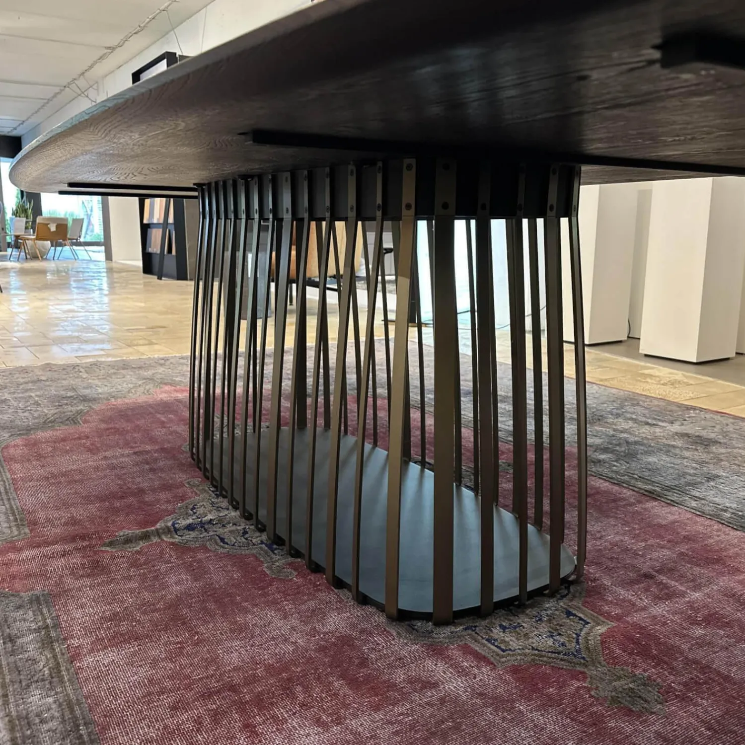 Janua Esstische|Tisch Basket BC 07 Platte Eiche Geräuchert Anthrazit Geölt Gestell Stahllasur Bronze Mit Kieselkante