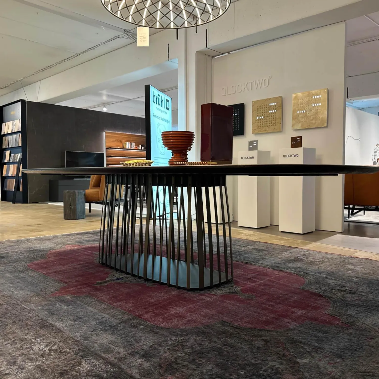 Janua Esstische|Tisch Basket BC 07 Platte Eiche Geräuchert Anthrazit Geölt Gestell Stahllasur Bronze Mit Kieselkante