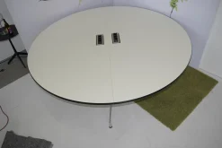 Vitra Schreibtische & Sekretäre|Esstische|Tisch Eames Segmented Table Hartbelag Weiß Kunststoffkante Schwarz Gestell Chrom
