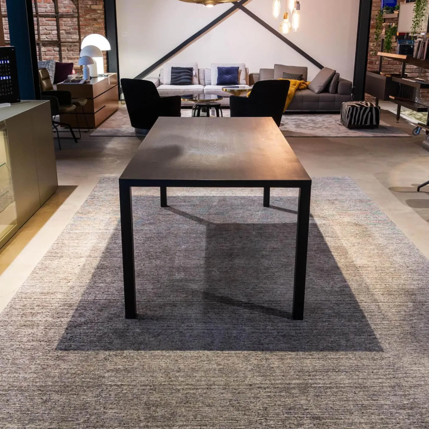 ASCO Esstische|Tisch Ferro Line Tischplatte Räuchereiche Schwarz Geölt Quadratrohrgestell