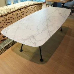 Knoll International Esstische|Tisch Grasshopper Platte Marmor Statuarietto Gloss Finish Weiß Gestell Stahl Schwarz