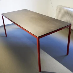 Tecta Esstische|Tisch M 38 Platte Eternit Anthrazit Geölt Gestell Stahlrohr Pulverbeschichtet Rot