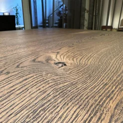 ASCO Esstische|Tisch Nightingale Räuchereiche Massiv Gebürstet Schwarz Braun Geölt Mit Baumkante Flachstahlgestell