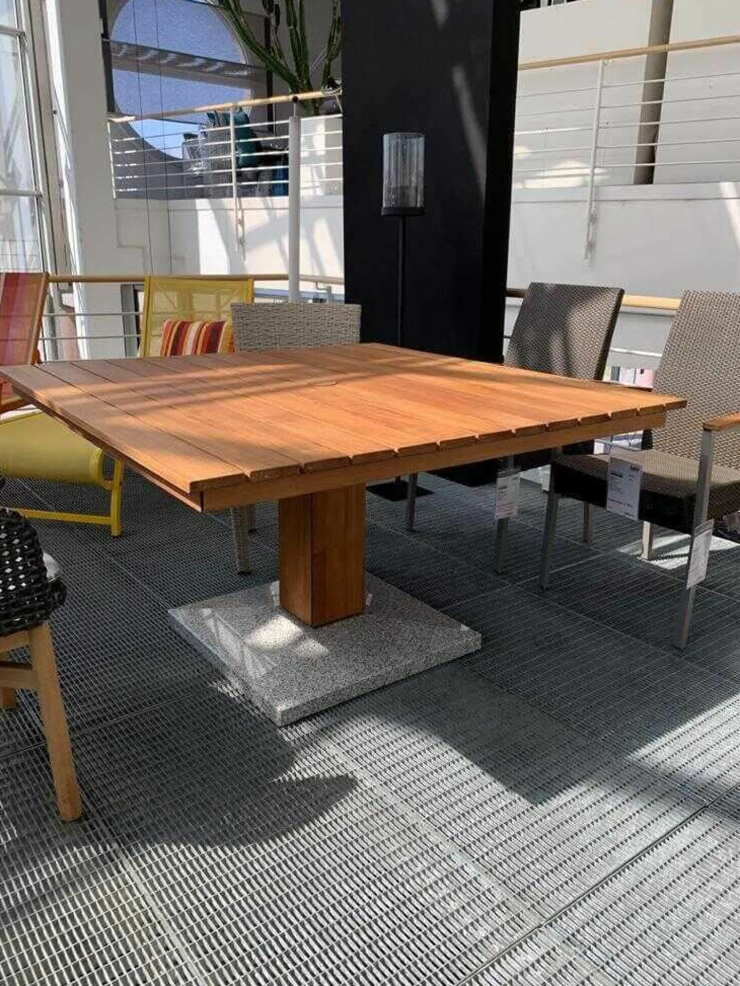 Weishäupl Gartentische|Tisch Outdoor Cabin Teak Granit