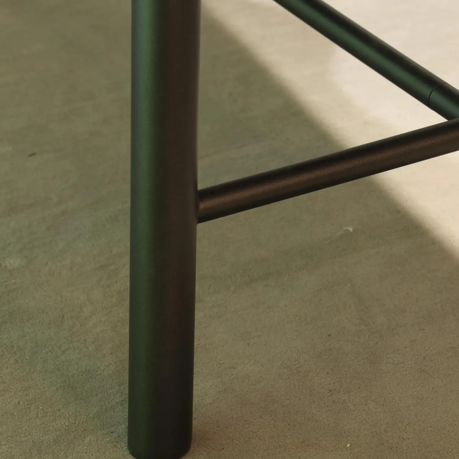 Bert Plantagie Esstische|Tisch Tane Brown Platt Expoy Noten Noes Gestell Feinstrukur Braun Kohl