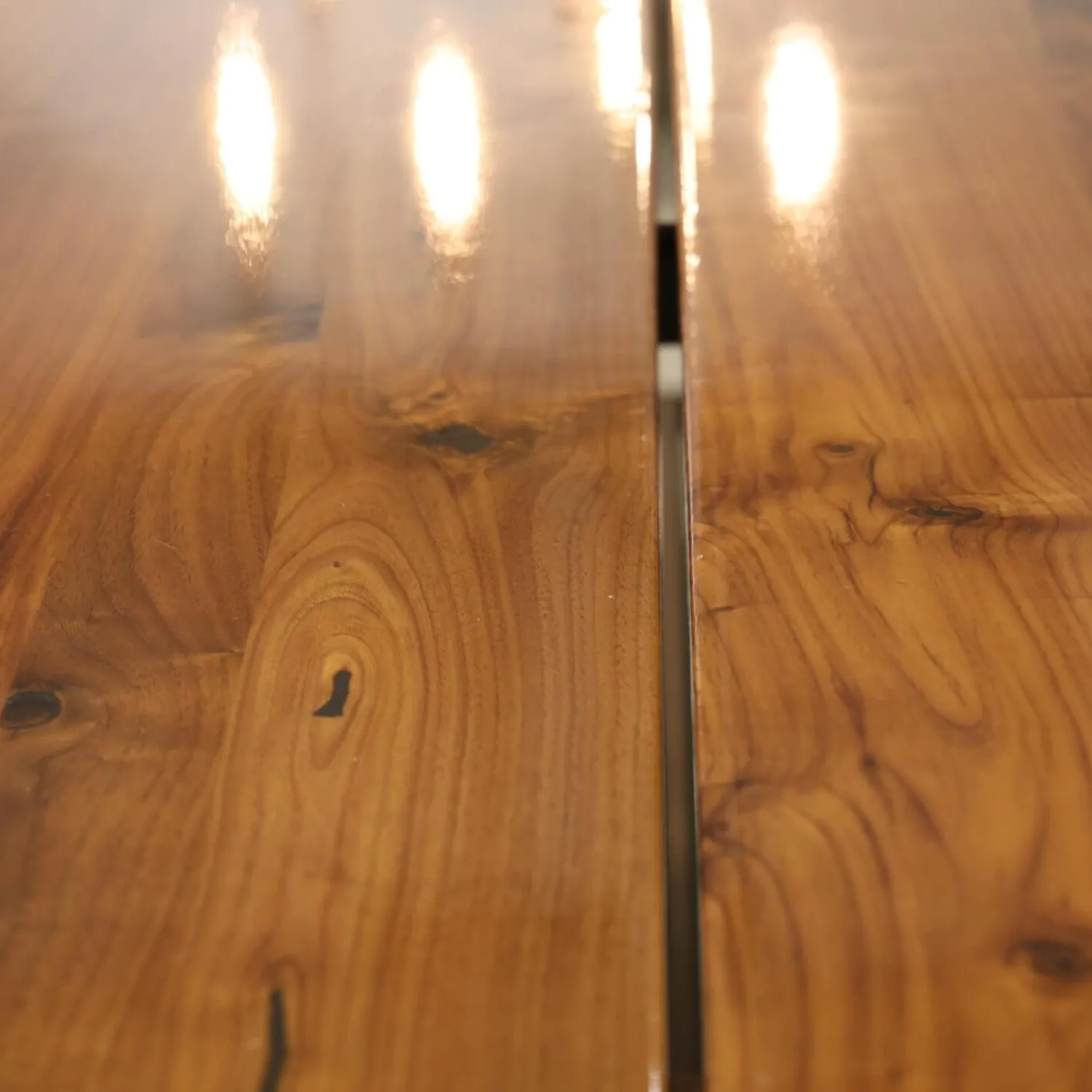 Bert Plantagie Esstische|Tisch Tane Brown Platt Expoy Noten Noes Gestell Feinstrukur Braun Kohl