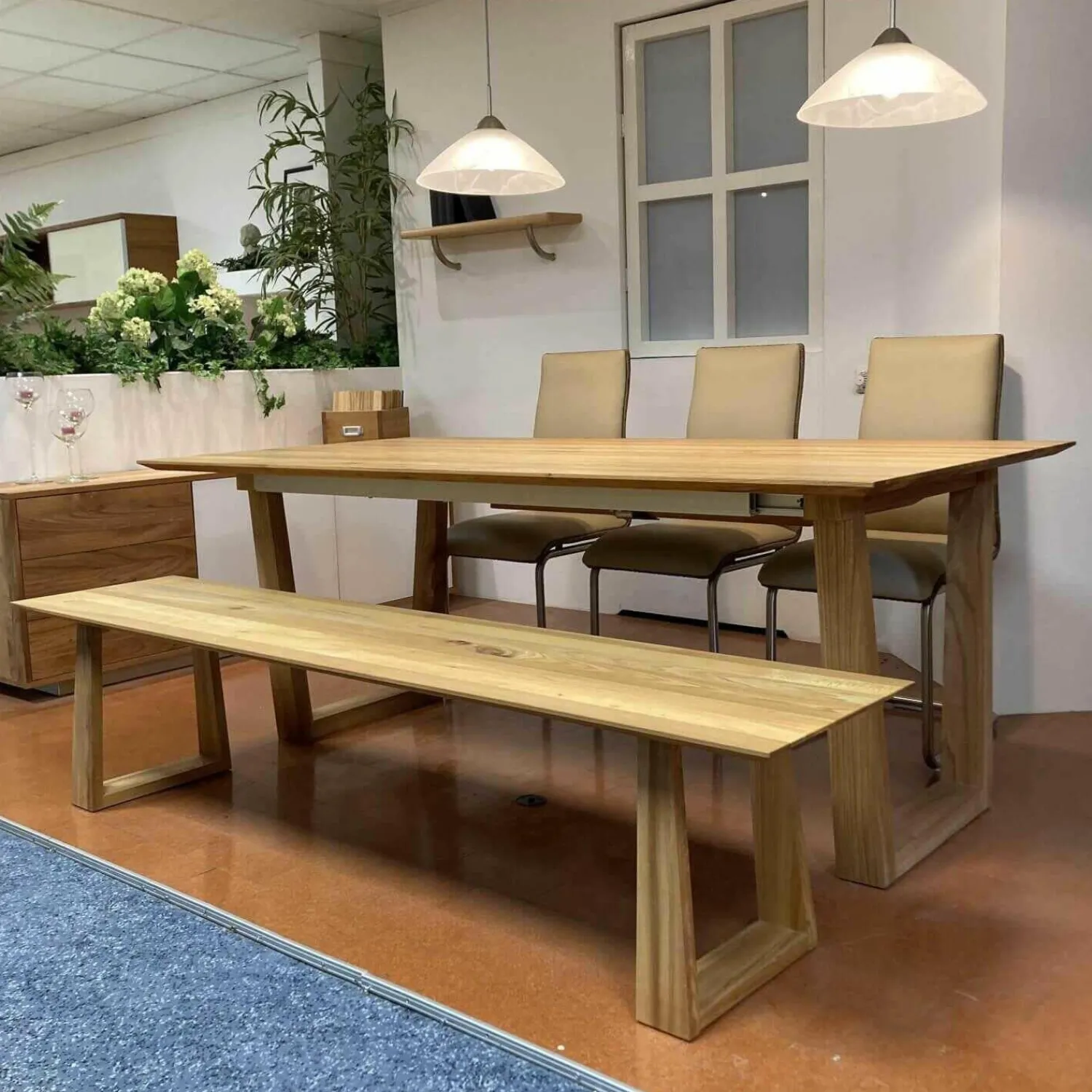 Pönnighaus Essgruppen|Tischgruppe Veneto Rüster Geölt Tisch Ausklappbar mit Bank und 3 Stühlen