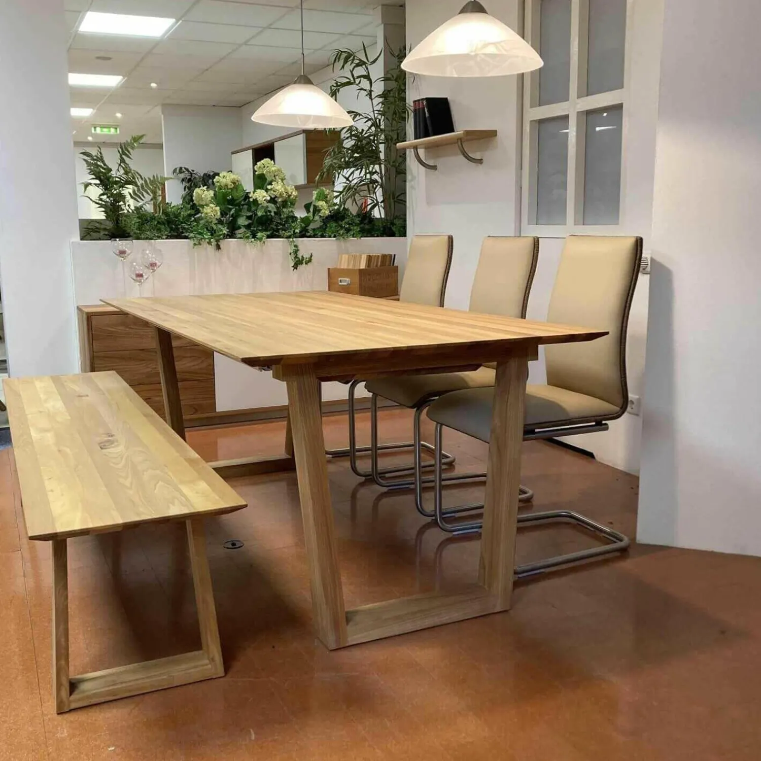 Pönnighaus Essgruppen|Tischgruppe Veneto Rüster Geölt Tisch Ausklappbar mit Bank und 3 Stühlen