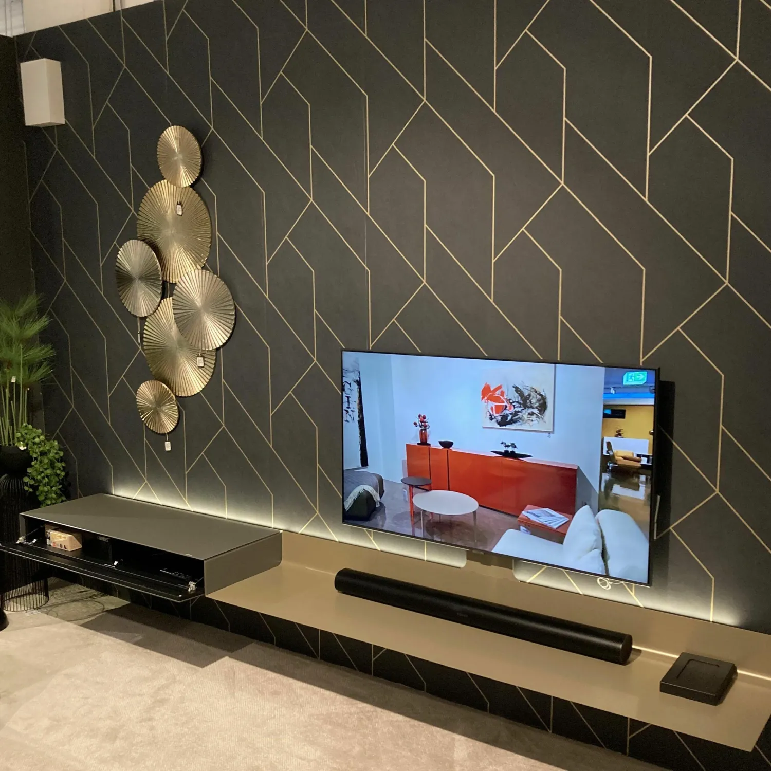 Spectral Smart Furniture Wohnwände & Tv-Lowboards|TV Lowboard Air Front Glas Granit Grau Satiniert Air Board Metall Champagner Grau Beige Inklusive LED Beleuchtung Und Charge Bar