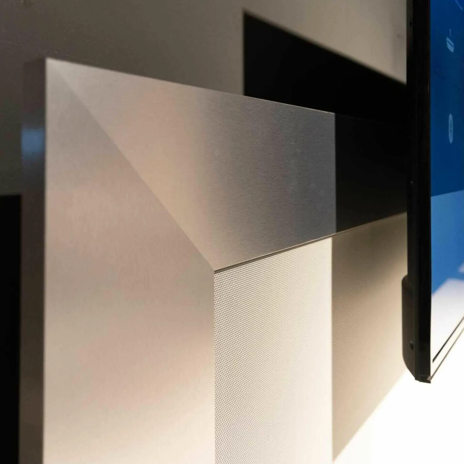 Musterring Wohnwände & Tv-Lowboards|TV-Board MR Media Frame Lack Weiß Paneelrahmen Rahmenblende Aluminum