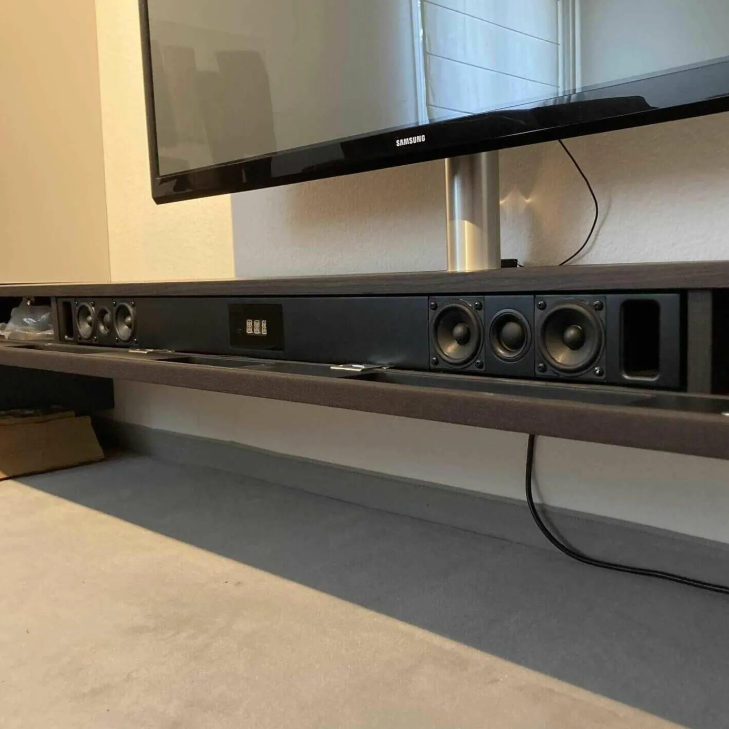 Spectral Smart Furniture Wohnwände & Tv-Lowboards|TV-Board Twenty Eiche mit Soundsystem und TV-Halterung
