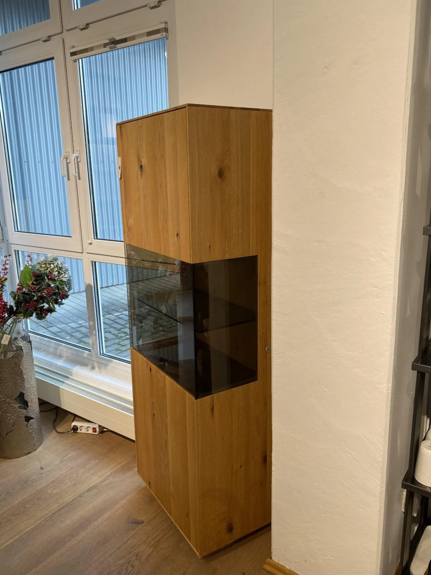 Anrei Vitrinen & Highboards|Vitrine 750 Asteiche Gebürstet Natur Geölt Mit Glaseinlage Inklusive LED Beleuchtung