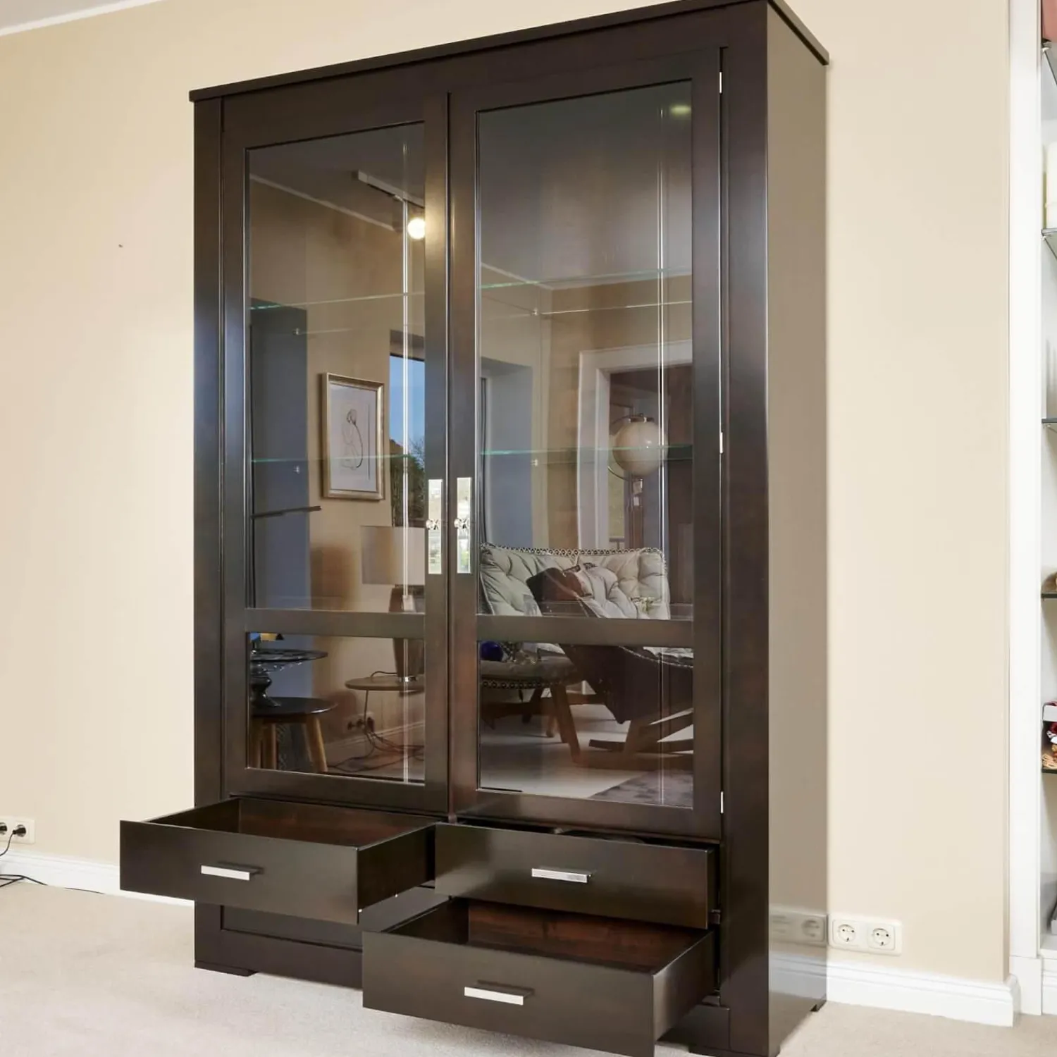 Form Exclusiv Vitrinen & Highboards|Vitrine Bordeaux Kirschbaum Nero Inklusive Beleuchtung, 4 Schubladen Und 6 Glasböden