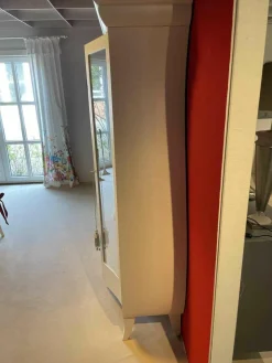 Giusti Portos Vitrinen & Highboards|Vitrine Glamour Lack Antic Weiß mit Glasböden