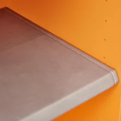 Form Exclusiv Vitrinen & Highboards|Vitrine Hampton Eiche Massiv Geölt Offenporig Lackiert In Pantone Orange Tür Klarglas Mit Ledergriffen