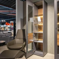 WK Wohnen Vitrinen & Highboards|Vitrine Lavato 440 Links Kernnussbaum Schiefergrau Inklusive Beleuchtung