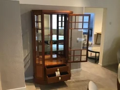 Form Exclusiv Vitrinen & Highboards|Vitrine Levin Kirschbaum Hell Lackiert Beschläge Messing Poliert