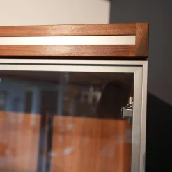 Baur Vitrinen & Highboards|Vitrine Massivholz Türen Oben Glas In Metallrahmen Griffe Silber