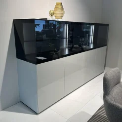 Kettnaker Kommoden & Sideboards|Vitrine Soma Türen Grauglas Schwarz Korpus Lack Steingrau Grau