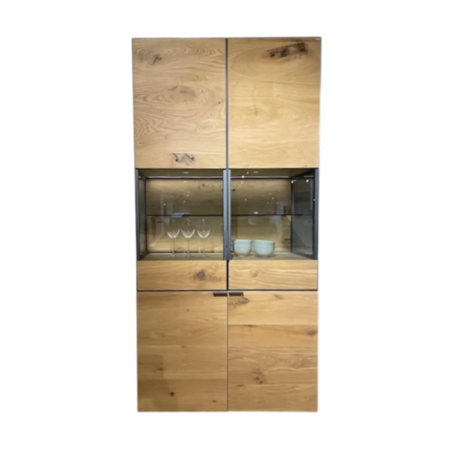 Voglauer Vitrinen & Highboards|Vitrine Vcuben Wildeiche Rustico Schwarz Gestell Metall Anthrazit Mit Beleuchtung