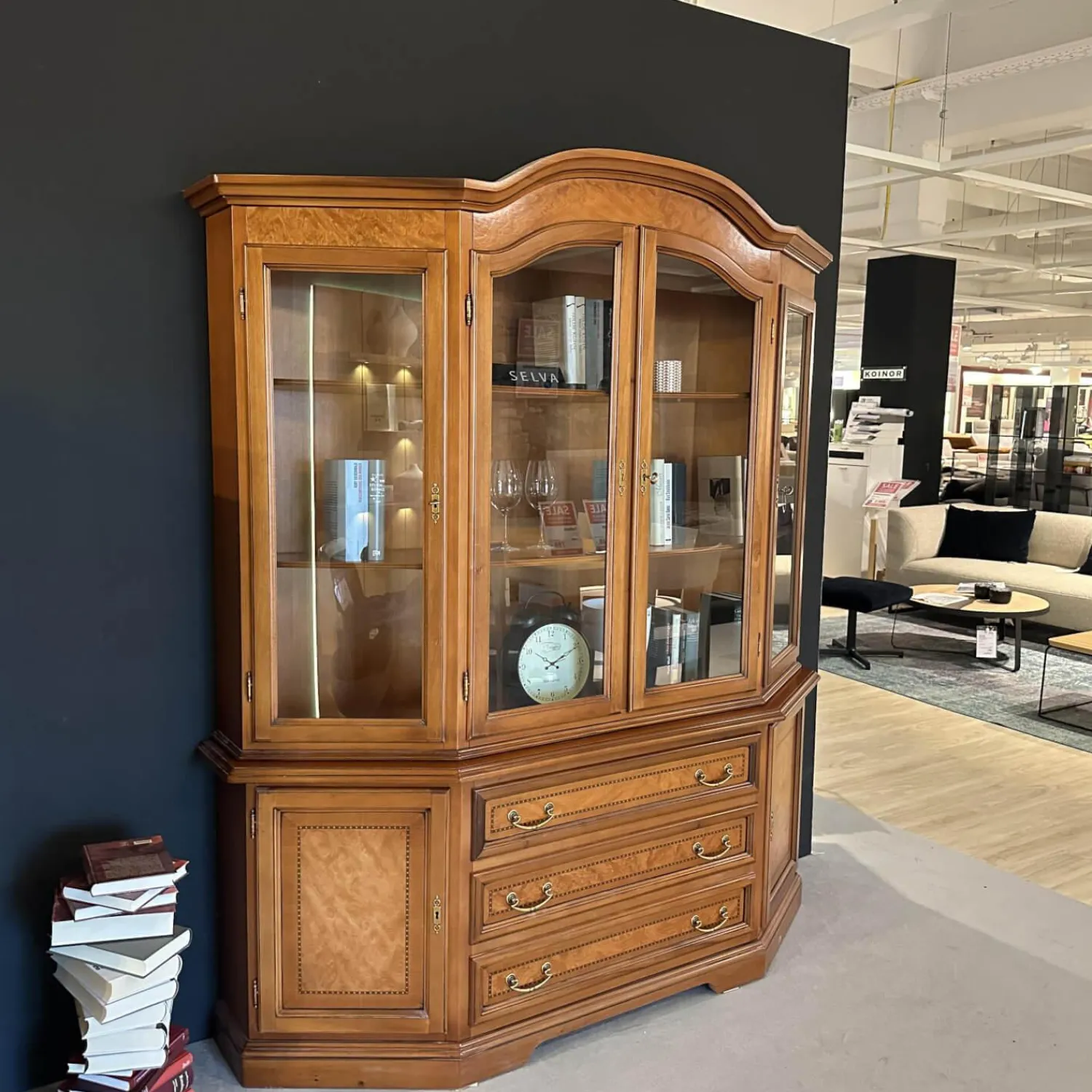 Selva Vitrinen & Highboards|Vitrine Verona 0792 Edelholz Kirschbaumfarbig Antikisiert