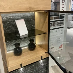 Voglauer Vitrinen & Highboards|Vitrine V-Rock Alteiche Rustiko Steinakzent Mit Steinrückwand Inklusive Beleuchtung