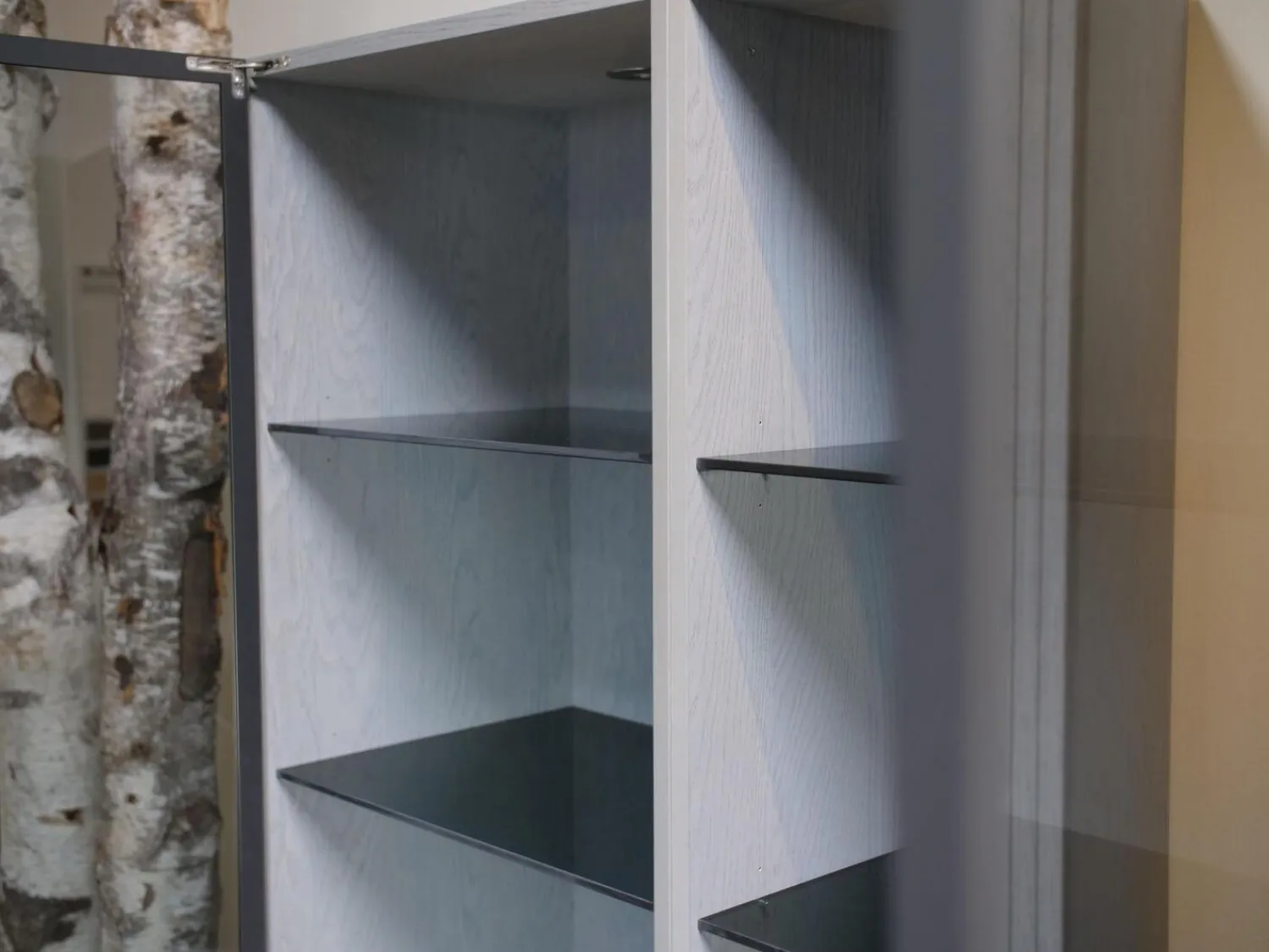 WK Wohnen Vitrinen & Highboards|Vitrinen WK 420 Viva 153 Eiche Grau Front In Rauchglas 436 Cosmos Schwarz Mit Push To Open Und Beleuchtung