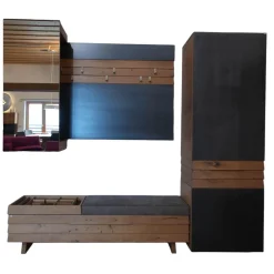 Voglauer Garderoben|Wandgarderobe V Orango In Wildeiche Rustiko Mit Gepolsterter Klappbarer Bank 5 Mit Vorsatzspiegel Und Einem Dielenschrank