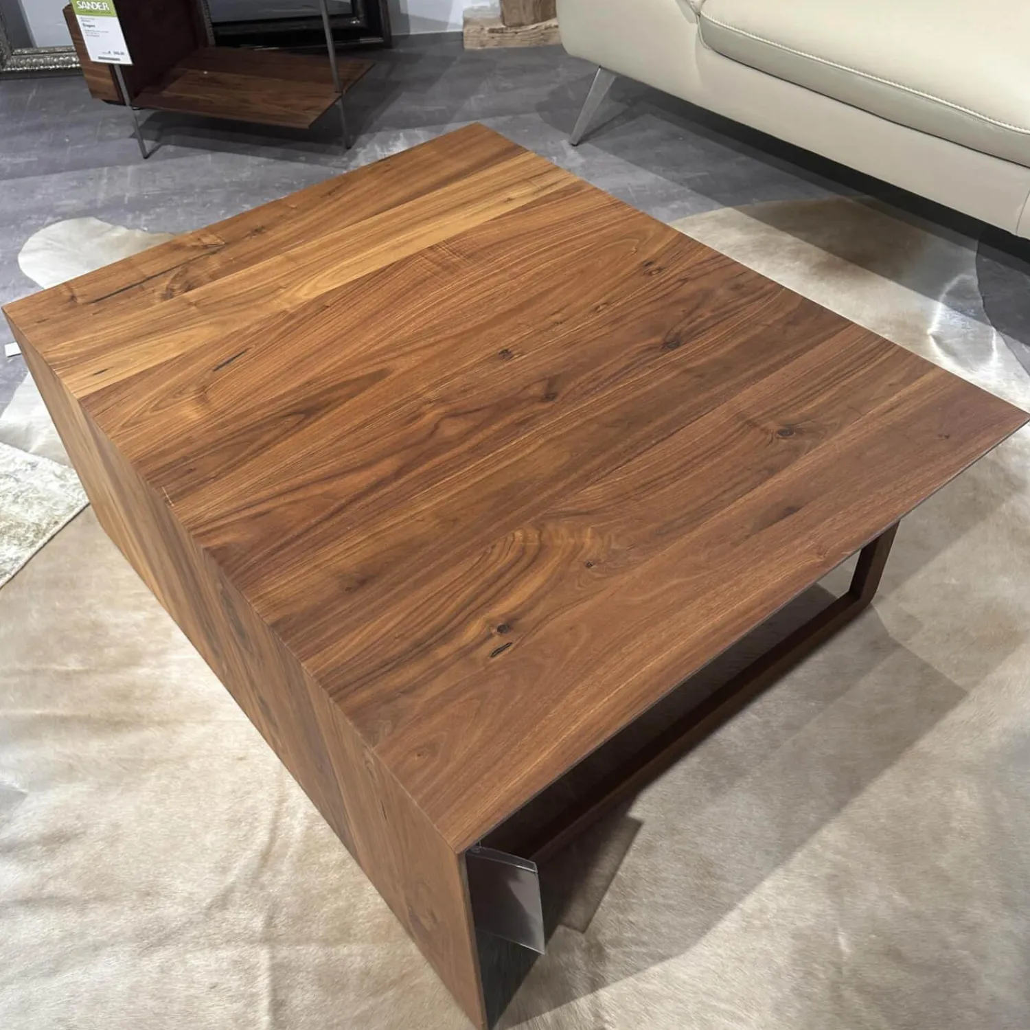 Scholtissek Beistelltische|Wendetisch Astiger Nussbaum Massiv Natur Geölt