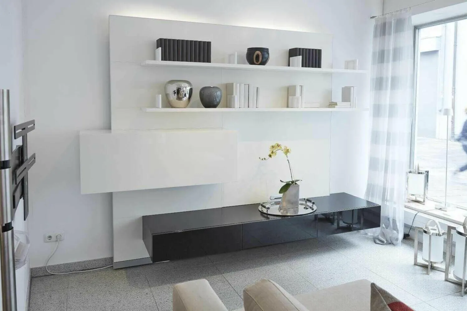 WK Wohnen Wohnwände & Tv-Lowboards|WK 409 Artena Hochglanz Schwarz Hartweiß mit Beleuchtung