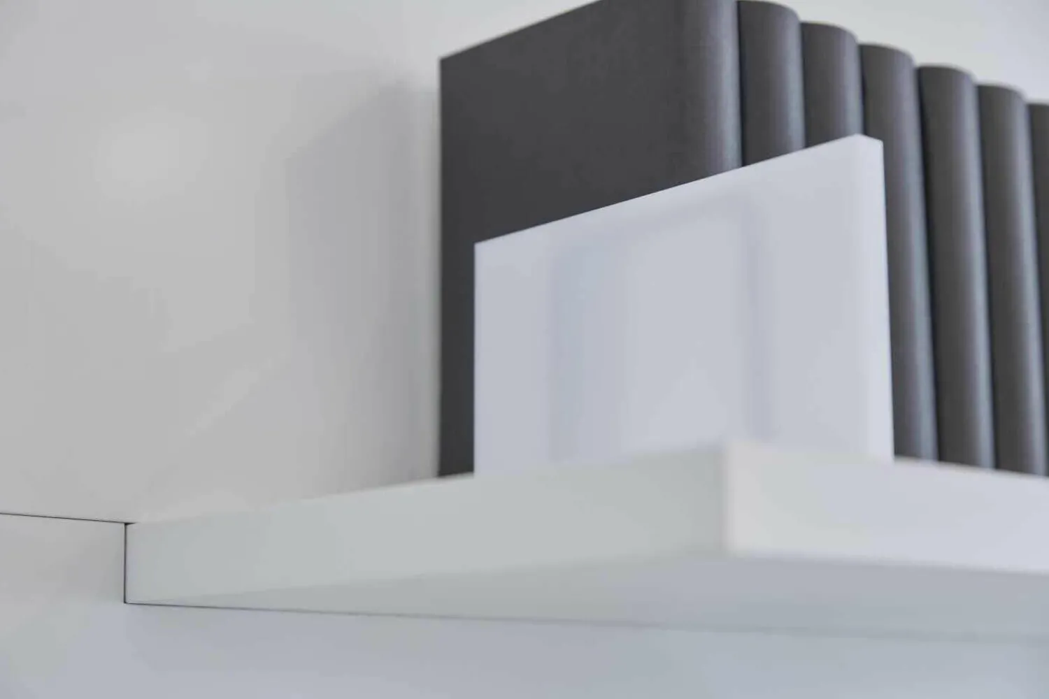 WK Wohnen Wohnwände & Tv-Lowboards|WK 409 Artena Hochglanz Schwarz Hartweiß mit Beleuchtung