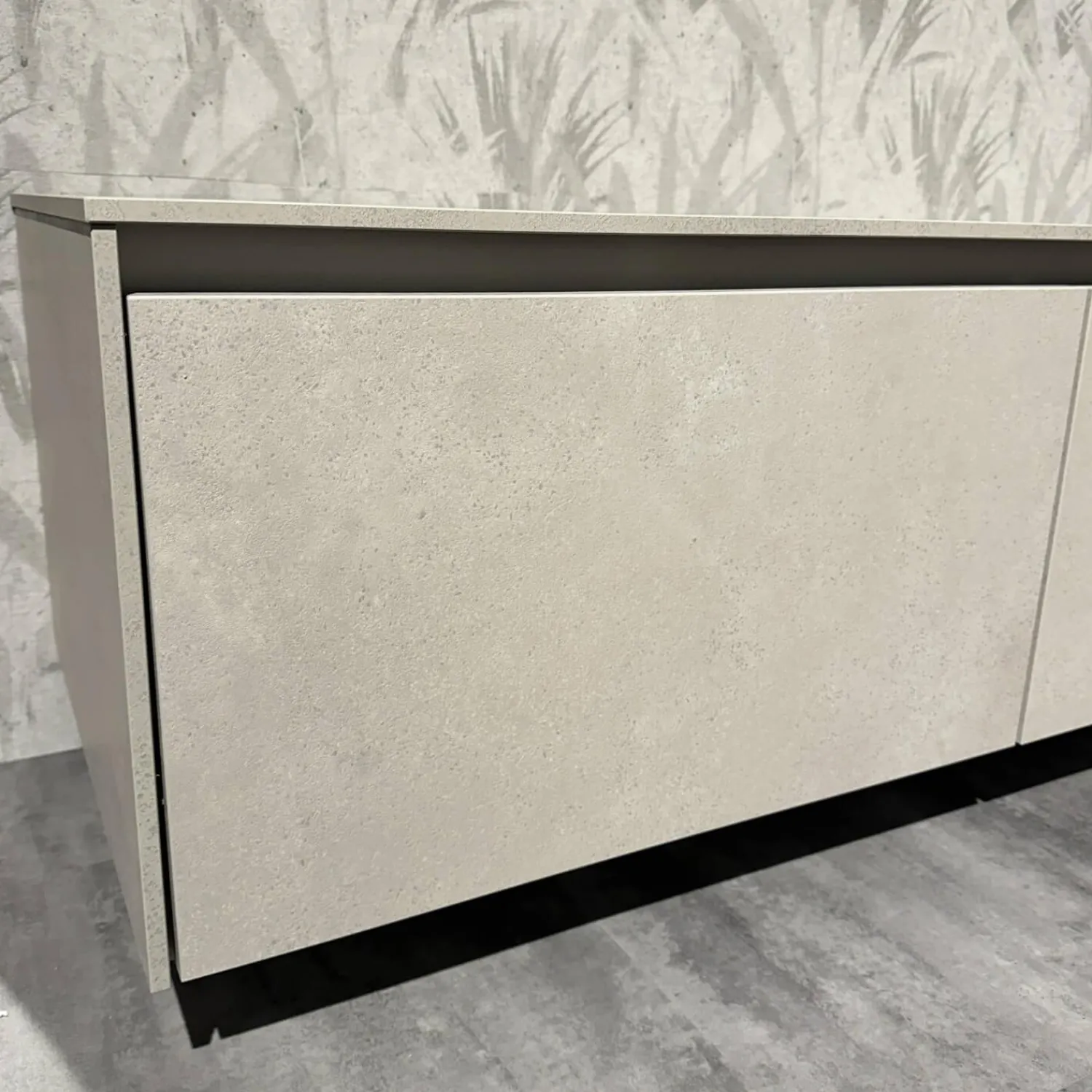 Nobilia Wohnwände & Tv-Lowboards|Wohnkombination 371 Riva Lack 842 Beton Sand Beige Und 122 Sand Rot Mit Beleuchtung