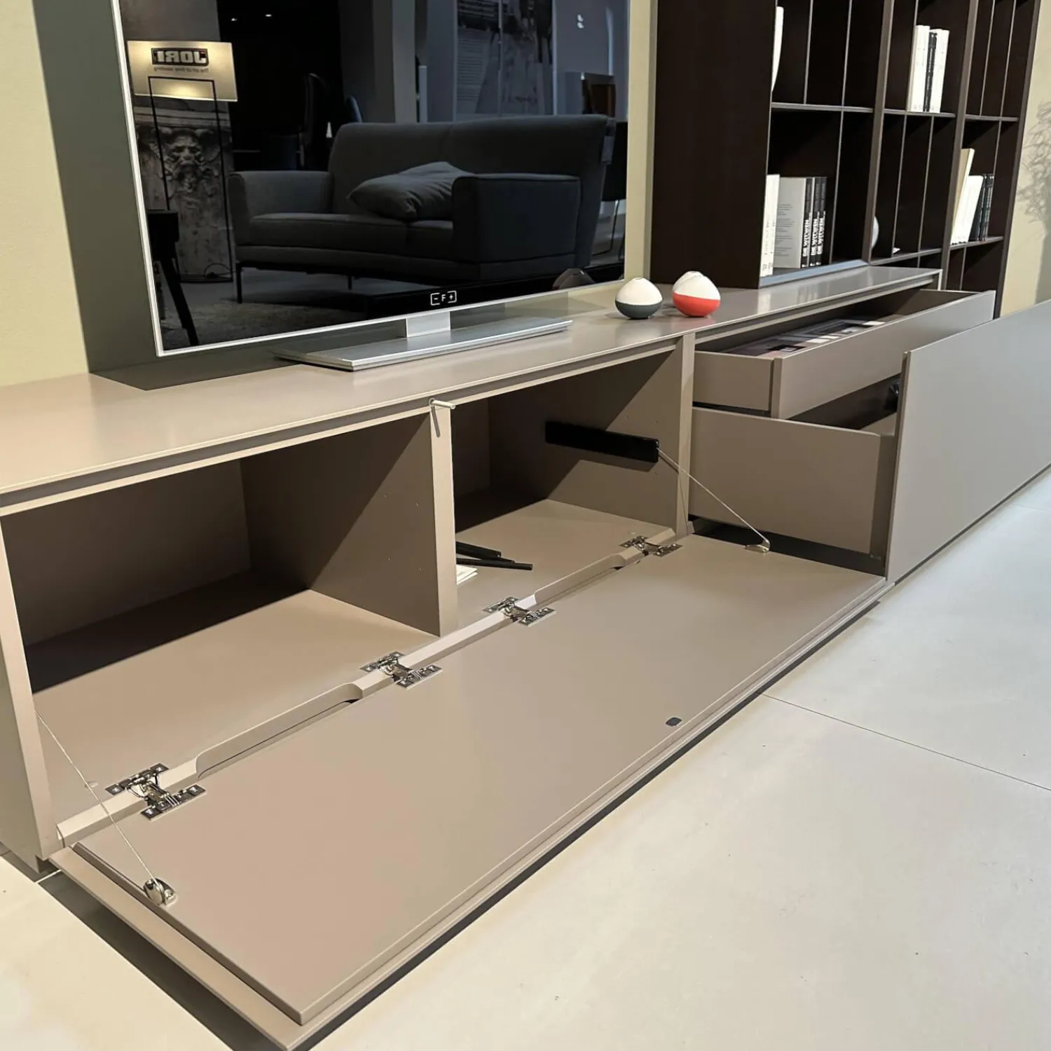 Kettnaker Regale|Wohnkombination Alea Lack Basalt Matt Raucheiche Furniert