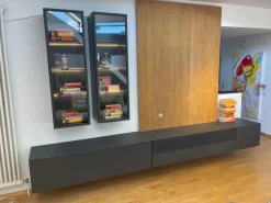 Sudbrock Wohnwände & Tv-Lowboards|Wohnkombination Cubo Lack Quarz Schwarz Paneel Eiche Astig Wandschrank Aluminium Glastür Schwarz Mit Beleuchtung