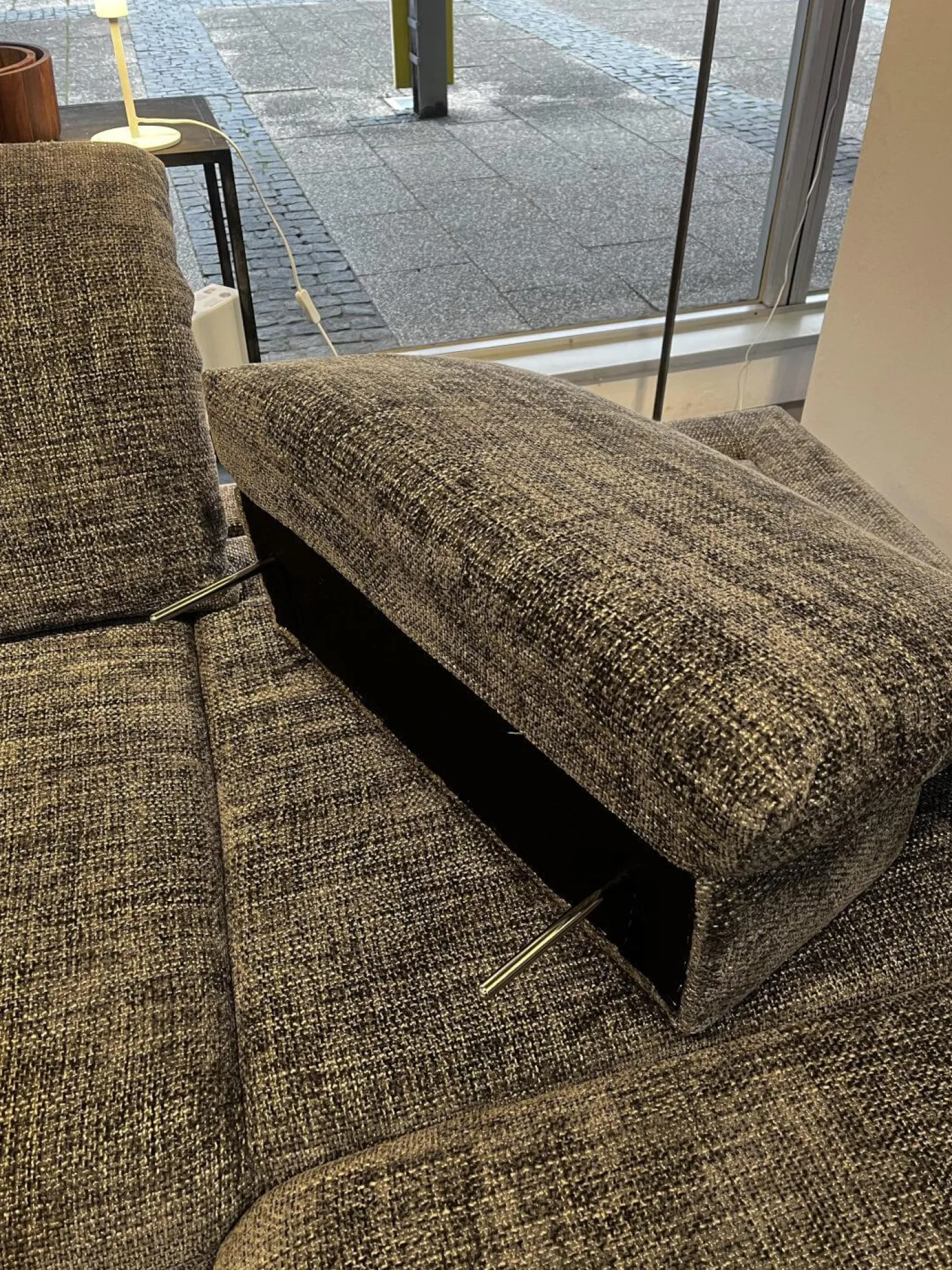 Activineo Wohnlandschaften|Wohnlandschaft Bailey Stoff Renegade 168 Plumb Grau Metallfüße Schwarz