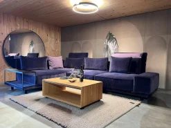 IP Design Wohnlandschaften|Wohnlandschaft Cube Lounge Stoff City Velvet Violett Füße Massivholz Schwarz Lackiert Mit Kopfstütze Und Kissen Inklusive Ablage