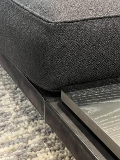 Minotti Wohnlandschaften|Wohnlandschaft Dylan Stoff Ginza Col. 09 Nero Schwarz Basis Leder Nabuk Kufen Zinnfarbig