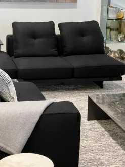 Minotti Wohnlandschaften|Wohnlandschaft Dylan Stoff Ginza Col. 09 Nero Schwarz Basis Leder Nabuk Kufen Zinnfarbig