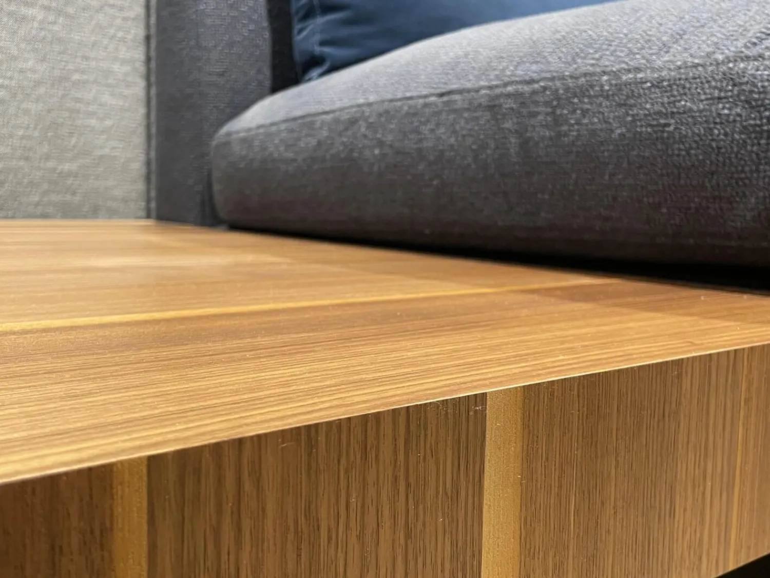 Rolf Benz Wohnlandschaften|Wohnlandschaft Kumo 555 Stoff 22 505 Schwarzblau Grau Gussfuß Matt Verkehrsschwarz Schwarz