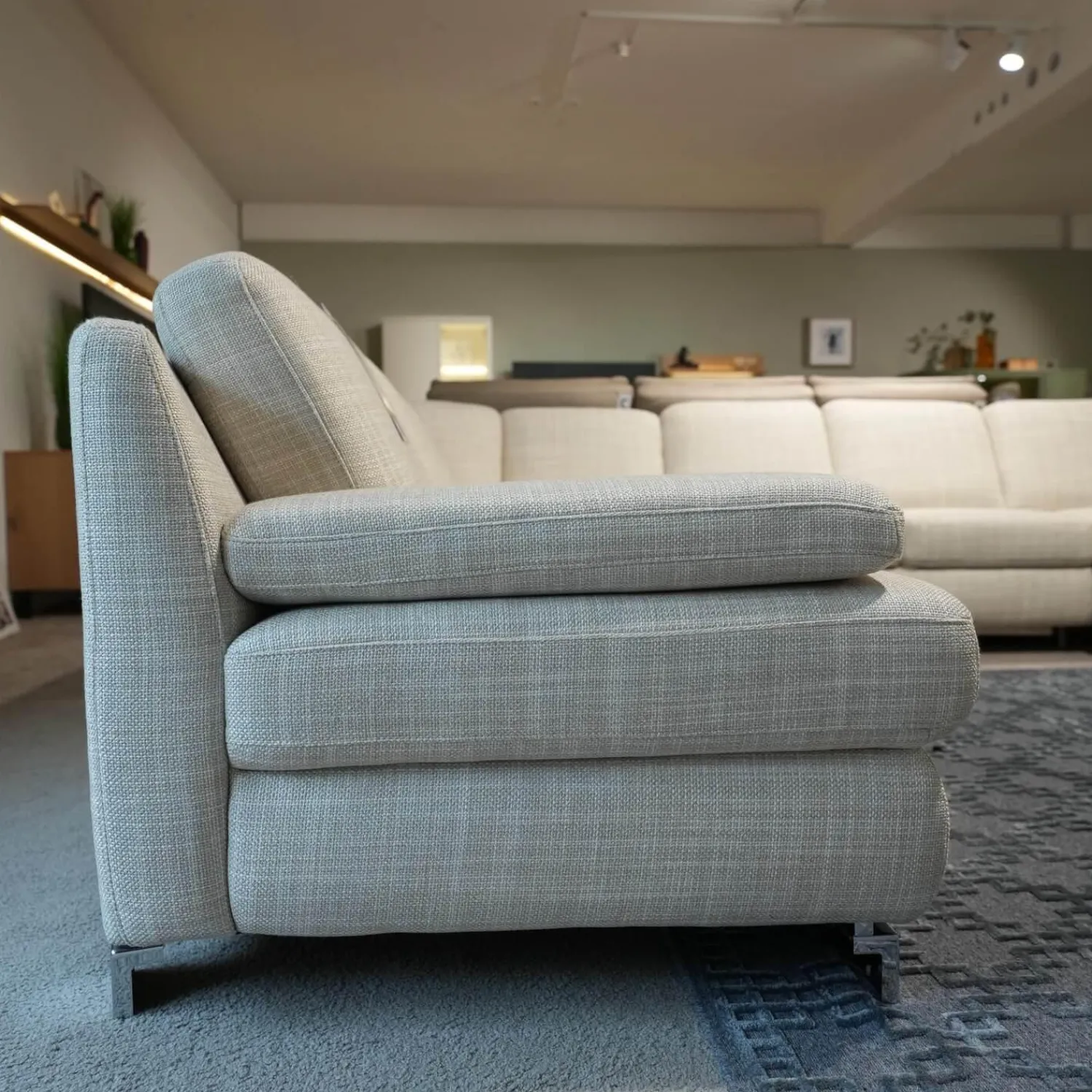 Musterring Wohnlandschaften|Wohnlandschaft MR 360-Soft Stoff JAB 15070 Grau Metallfuß Chrom Mit Relaxfunktion Inklusive 3 Kissen