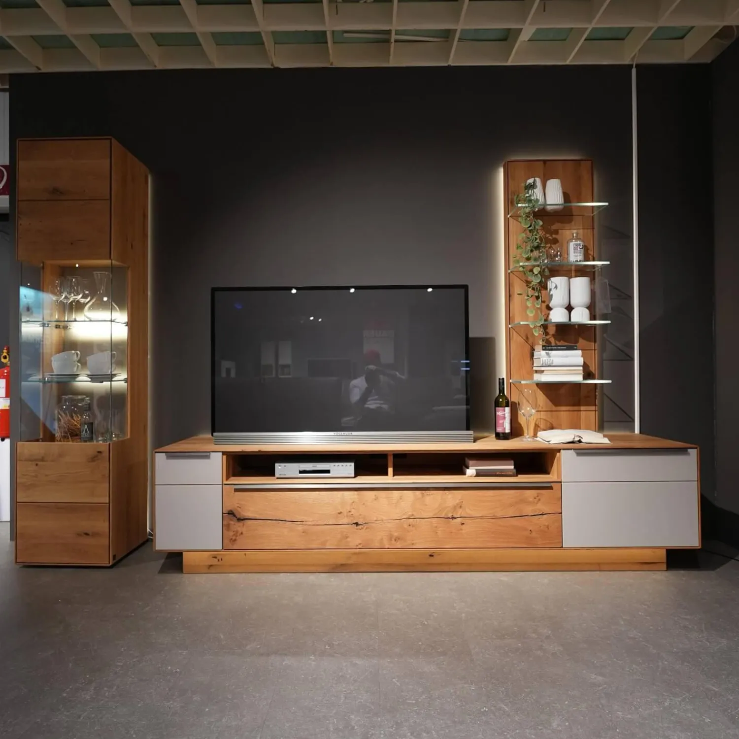 Decker Wohnwände & Tv-Lowboards|Wohnwand 2020 Asteiche Geölt Braun Glas Optiwhite Weiß