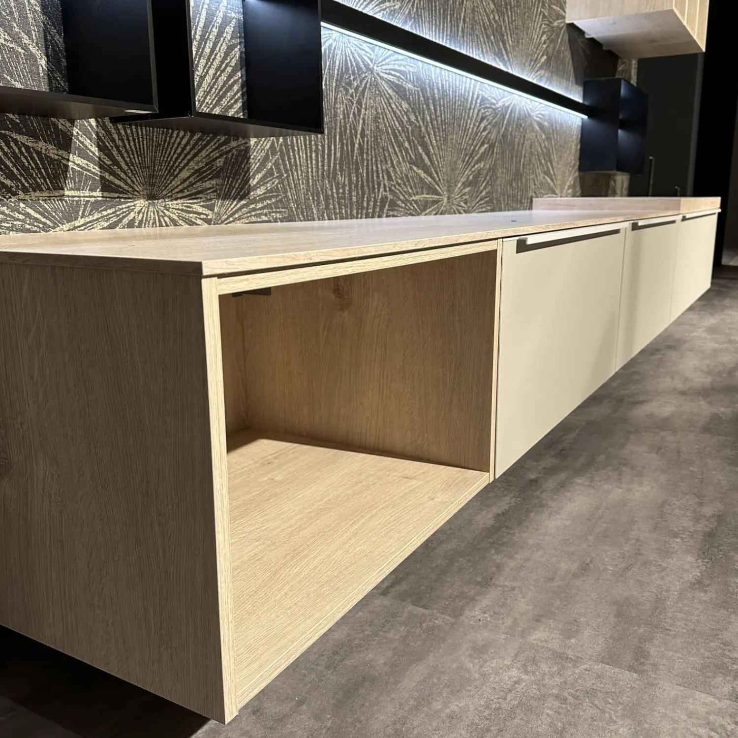 Nobilia Wohnwände & Tv-Lowboards|Wohnwand 945 Easytouch Lacklaminat Sand Beige Ultramatt Abdeckplatte Eiche Montreal