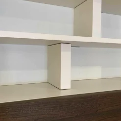 Molteni & C Wohnwände & Tv-Lowboards|Wohnwand 505 Kalkweiß Ulme Dunkel Formprofil Zinnfarbig