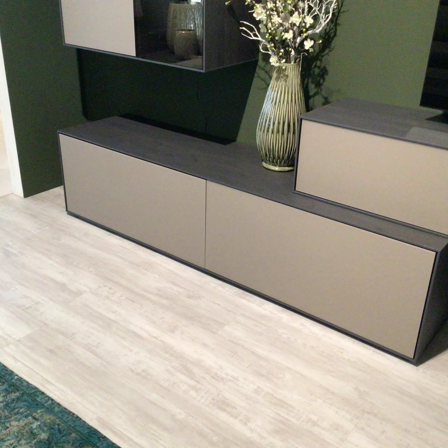 Hartmann Wohnwände & Tv-Lowboards|Wohnwand Alva Fango Mattglas mit Beleuchtung