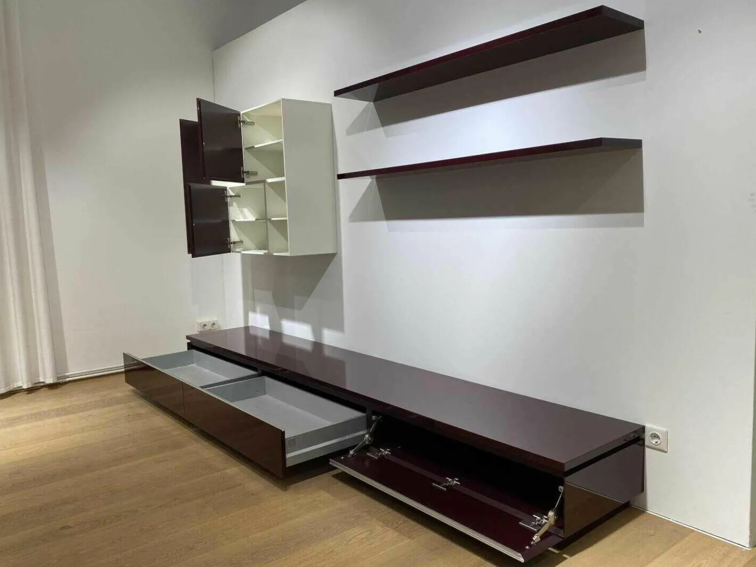 Interlübke Wohnwände & Tv-Lowboards|Wohnwand Cube Gap Lack Hochglanz Aubergine