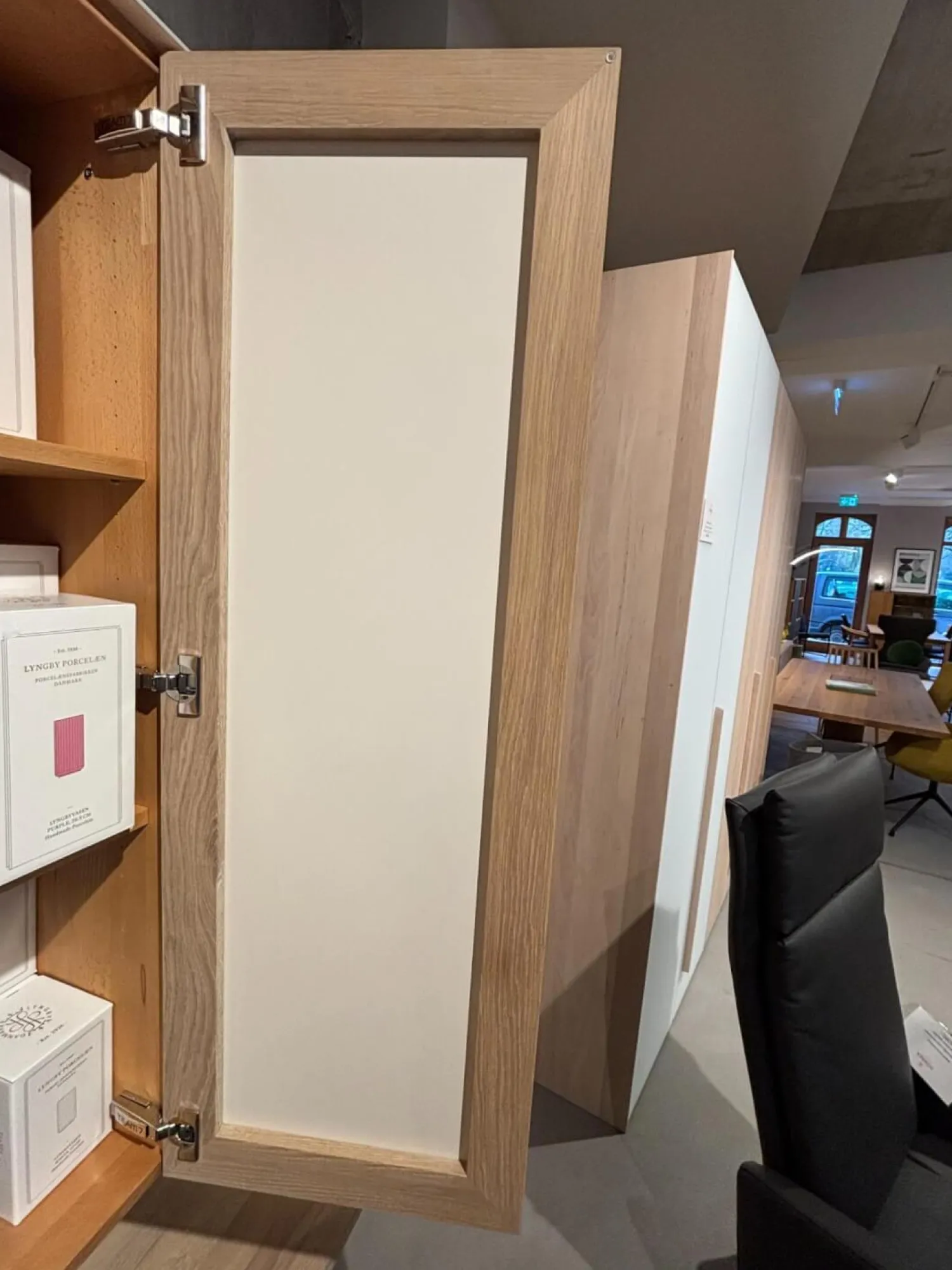 Team 7 Wohnwände & Tv-Lowboards|Wohnwand Cubus Pure 32 Eiche Weiß Geölt Farbglas In Naturweiß Kiesel Grau Und Graphitgrau Mit Beleuchtung Und TV-Halteplatte