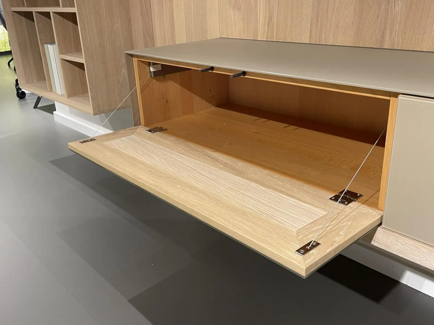 Team 7 Wohnwände & Tv-Lowboards|Wohnwand Eiche Weißöl Farbglas Graphitgrau Mit Wandpaneelen